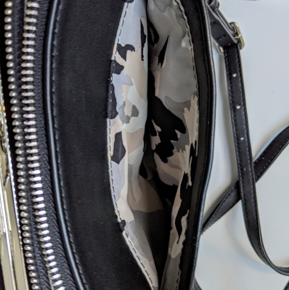 SOLD: Nine West Small Crossbody Purse - Picture 7 of 7